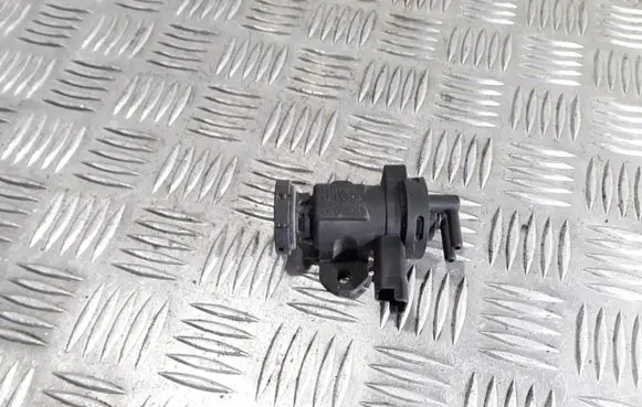 Valve vacuum