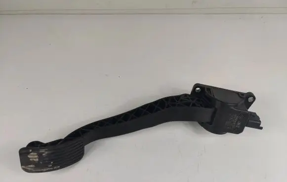 Peugeot 3008 I Accelerator throttle pedal 9671417080