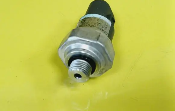 Air conditioning (A/C) pressure sensor