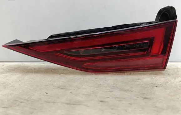Audi A3 8Y Tailgate rear/tail lights 8Y0945308 RL8R0V2R2 0021360814