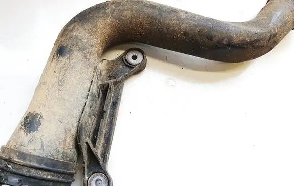 Volkswagen PASSAT B6 Intercooler hose/pipe 1K0145762P