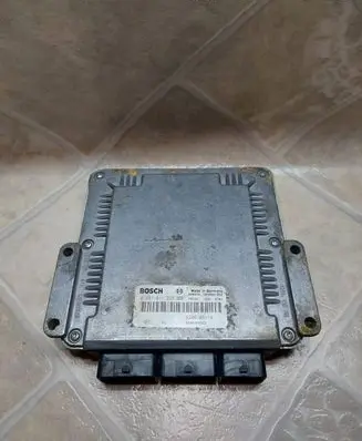 Renault Espace - Grand espace IV Engine control unit/module 8200309318 0281011325