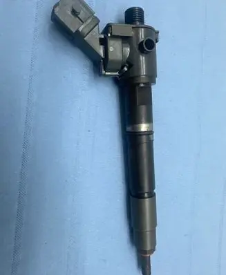 Volvo S90, V90 Fuel injector 31336878