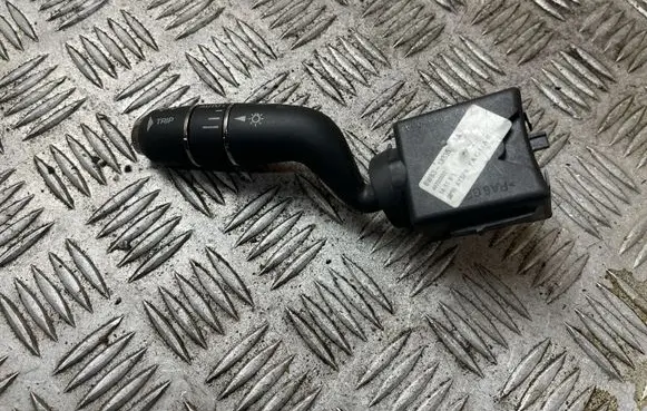 Jaguar XF X250 Wiper turn signal indicator stalk/switch 8W8313335 44W02002