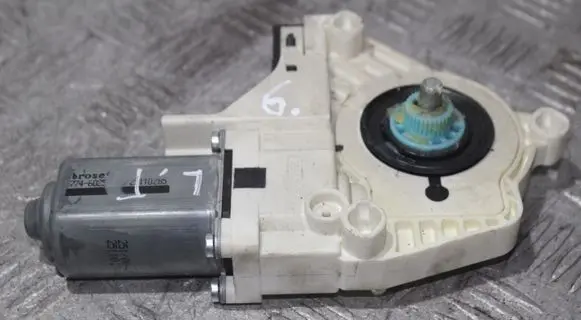 Land Rover Discovery 4 - LR4 Rear door window regulator motor AH2214B555AA
