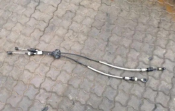 Ford Mondeo MK IV Gear shift cable linkage 7G9R7E395UD E395U