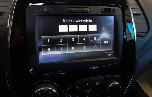 Renault Captur Radio/CD/DVD/GPS head unit 281155104R