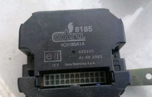 Mitsubishi Outlander Other control units/modules 4C8185A1A 020333