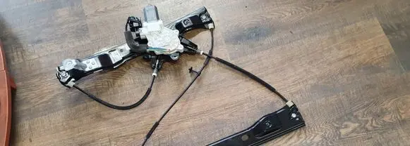 Ford Focus Front door window regulator with motor BM51A23200BD
