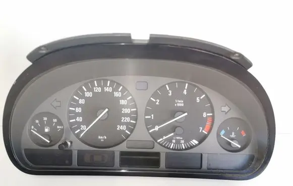 BMW 5 E39 Speedometer (instrument cluster) 87001313 87001374