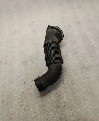 Audi A8 S8 D2 4D Air intake hose/pipe 4d0145747