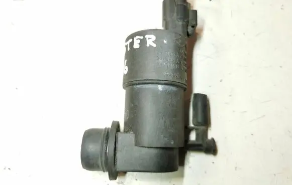 Renault Master II Windscreen/windshield washer pump 9641553880 031805
