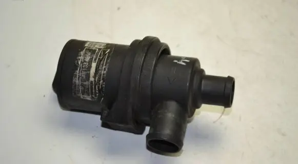 Audi A6 S6 C4 4A Idle control valve (regulator) 048133455