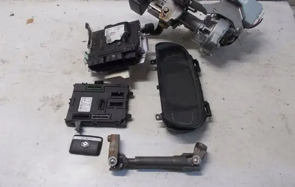 Renault Kadjar Engine ECU kit and lock set 
