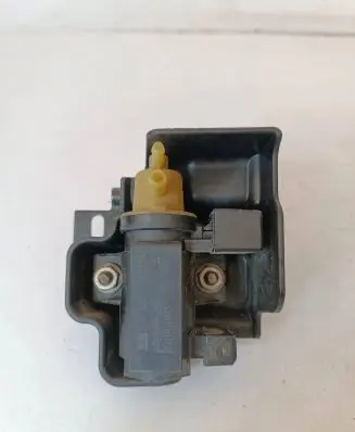 Opel Insignia A Turbo solenoid valve 55573362 70142003 13T334