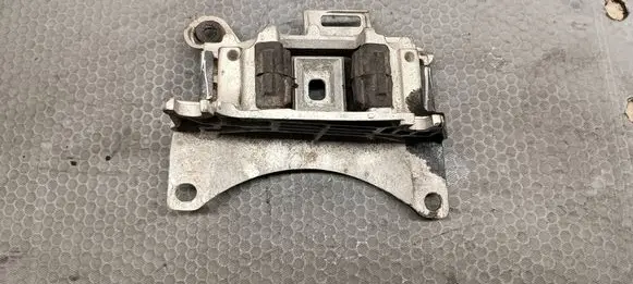 Renault Scenic III - Grand scenic III Engine mount bracket 326D5011 0926008