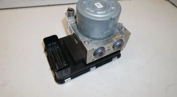 Volvo XC60 ABS Pump 31680099