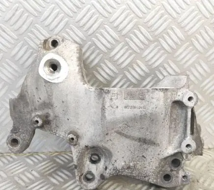 Renault Trafic III (X82) Engine mounting bracket 112313054R