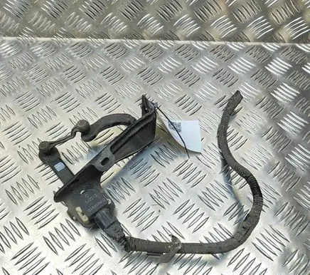 Toyota Prius (XW30) Rear air suspension level height sensor 8940712030
