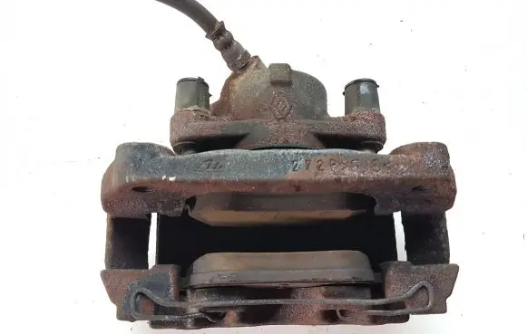 Renault Megane III Front brake caliper 410111495R