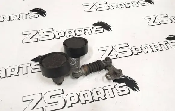BMW 8 E31 Generator/alternator belt tensioner 1742016