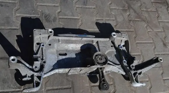 Skoda Octavia Mk2 (1Z) Front axle beam 1KO1993696 5N1706AC