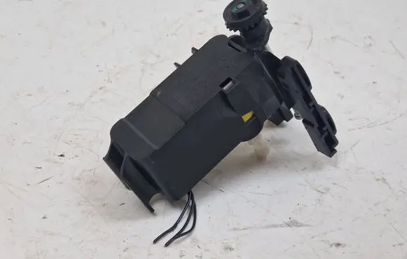Peugeot 308 Headlight level adjustment motor 1301398414