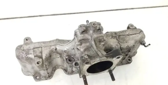 Toyota Avensis T250 Intake manifold 171110R010