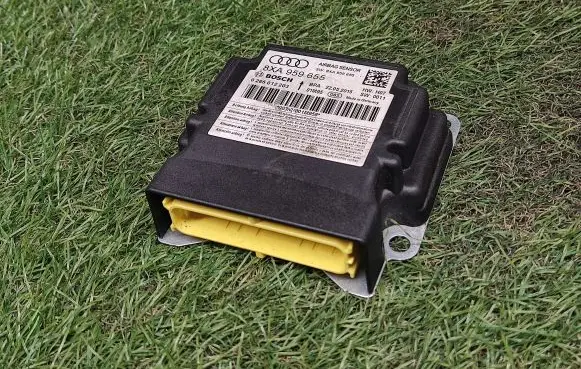 Audi A1 Airbag control unit/module 8XA959655 0285012203