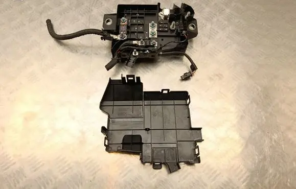 Volvo XC40 Positive wiring loom 32359306