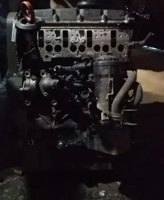 Volkswagen Touran I Engine BKD338045 BKD