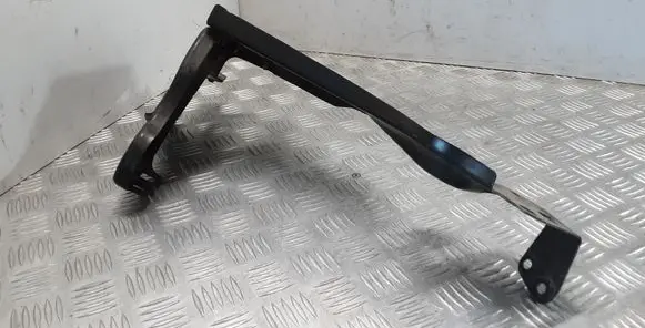 Mercedes-Benz C W204 Headlight/headlamp mounting bracket A2046201091