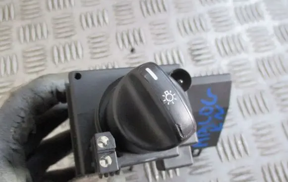 Mercedes-Benz E W210 Light switch