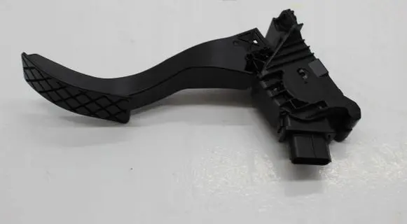 Volkswagen PASSAT B8 Accelerator throttle pedal 5Q1721503H