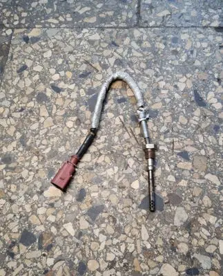 Audi A4 S4 B8 8K Exhaust gas temperature sensor 059906088M