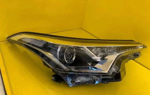 Toyota C-HR I Headlight/headlamp 81130-F4031-00