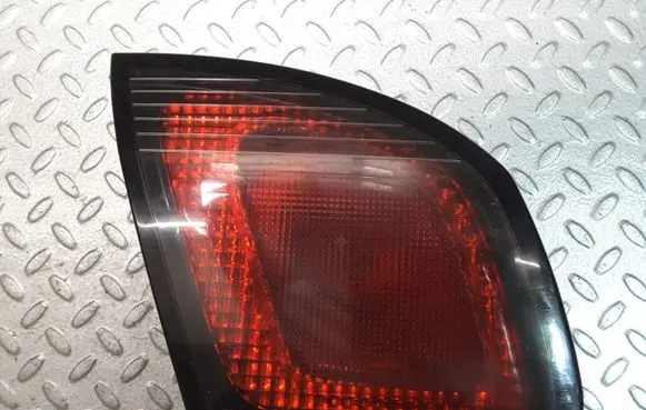 Nissan Primera Tailgate rear/tail lights EQ5PC