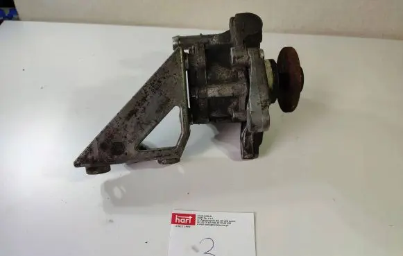BMW 5 E60 E61 Power steering pump 6777321