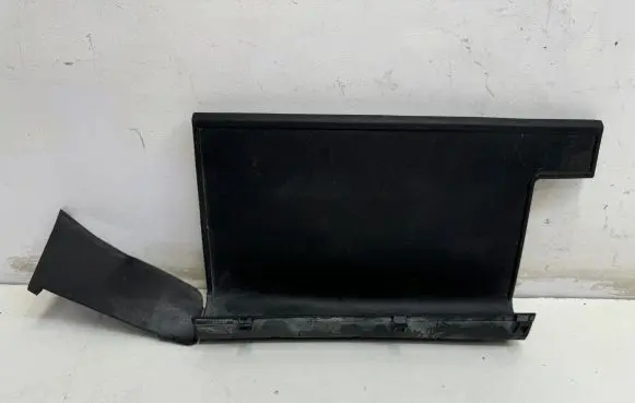 Land Rover Discovery 5 Panel drawer/shelf pad HY32044L06B