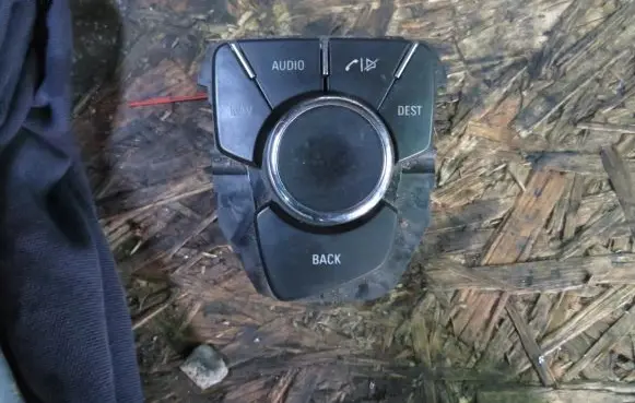 Opel Insignia A Multifunctional control switch/knob 13310070
