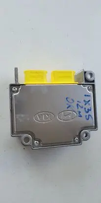 Hyundai ix35 Airbag control unit/module
