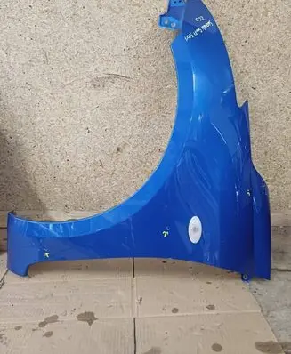 Suzuki Swift II Fender 121212