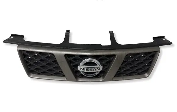 Nissan X-Trail T30 Front bumper upper radiator grill 62310 E0303
