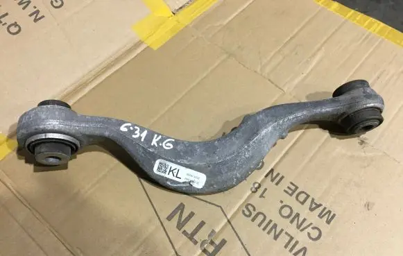 BMW 5 G30 G31 Rear control arm 6861119