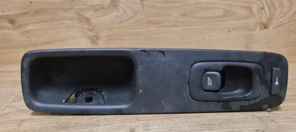 Volvo V70 Electric window control switch 9452961