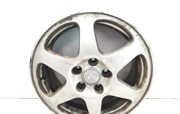 R16 alloy rim