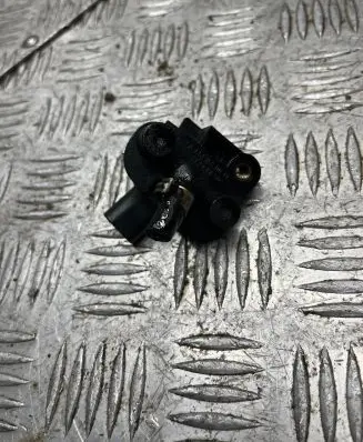 Mercedes-Benz E W212 Air pressure sensor A0061531628 0261230154 09031037Y9