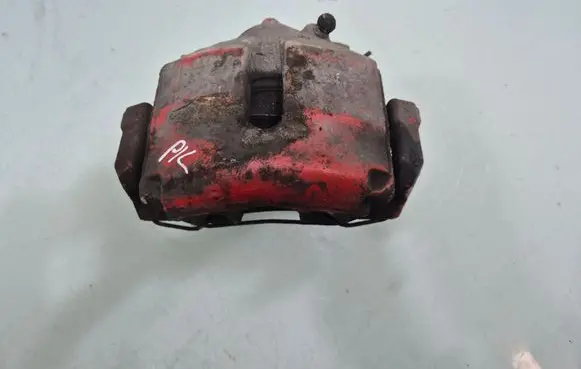 Volkswagen Golf V Front brake caliper