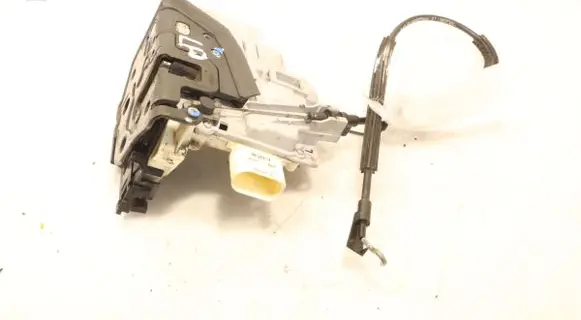 Seat Altea XL Front door lock
