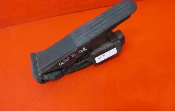 Volkswagen Golf VI Accelerator throttle pedal 1K1721503AK